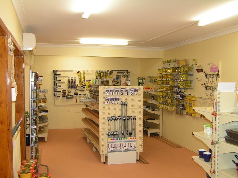 25 High Central Rd, Macleay Island QLD 4184