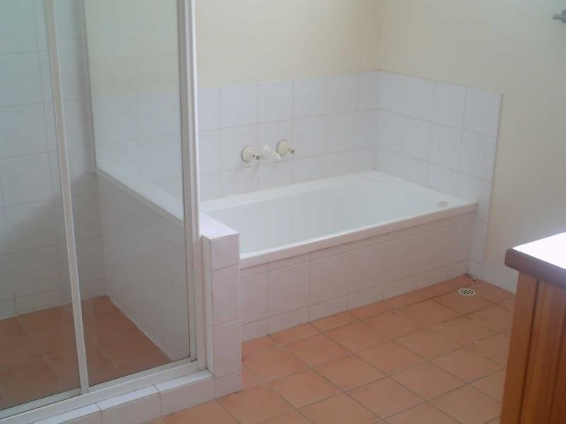 25 High Central Rd, Macleay Island QLD 4184