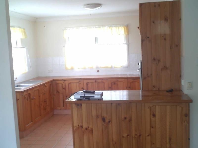25 High Central Rd, Macleay Island QLD 4184