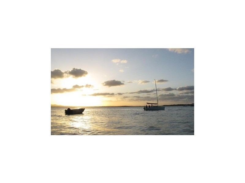 25 High Central Rd, Macleay Island QLD 4184