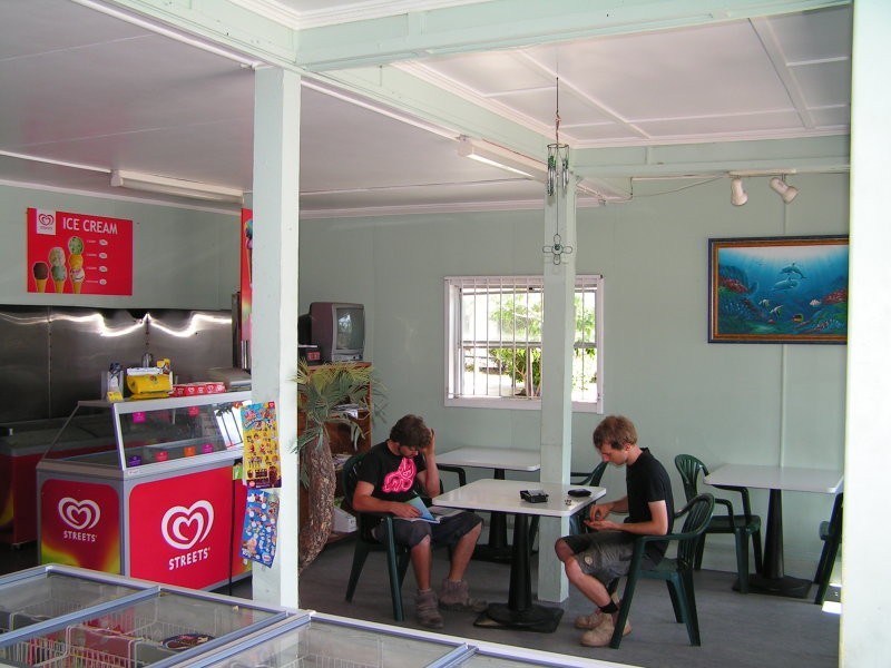 423 Esplanade, Manly QLD 4179