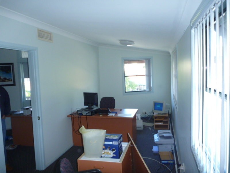 57 Cambridge Parade, Manly QLD 4179