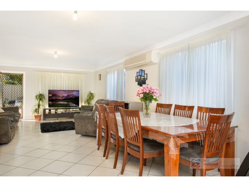 5 Rangers Road, St Helens Park NSW 2560