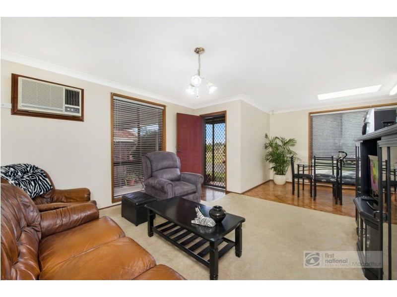 39 Cochrane Street, Minto NSW 2566