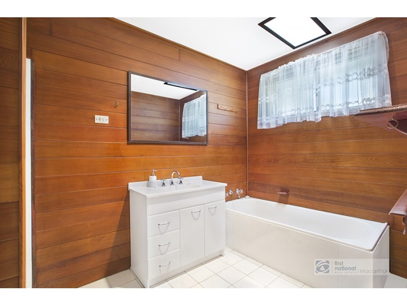 14 Lisson Place, Minto NSW 2566