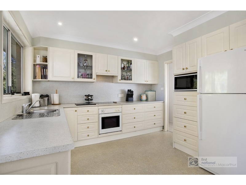 14 Lisson Place, Minto NSW 2566