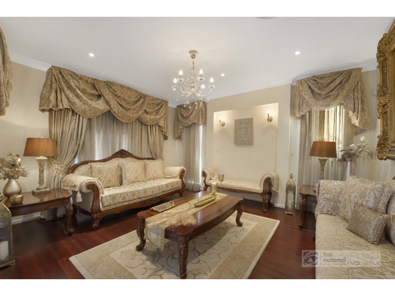 185 Longhurst Road, Minto NSW 2566