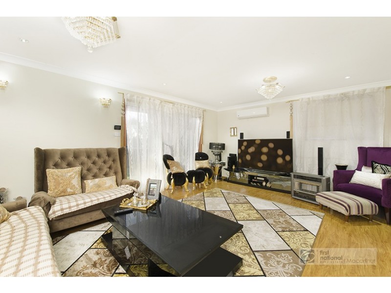 2/29 Blackwood Avenue, Minto NSW 2566