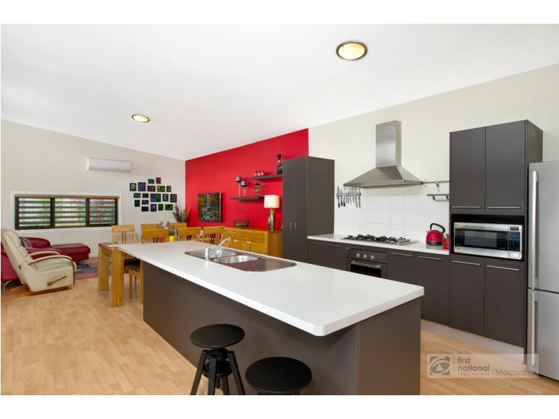 44 Pelargonium Crescent, Macquarie Fields NSW 2564