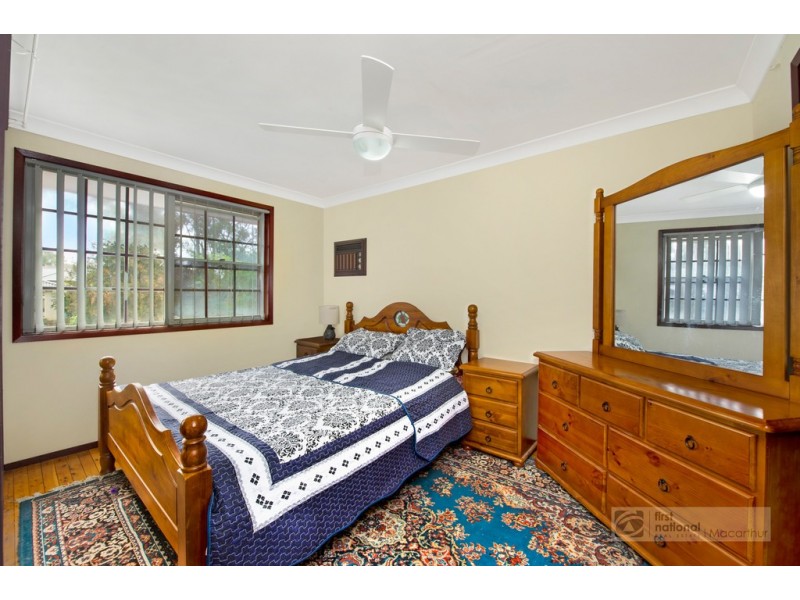 16 Amanda Place, Ingleburn NSW 2565