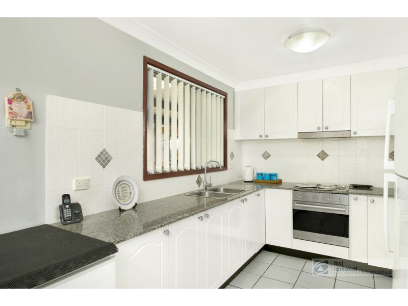 16 Amanda Place, Ingleburn NSW 2565