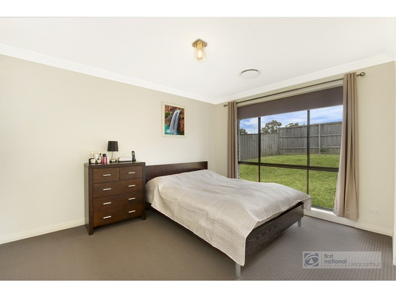 34 Glass House Boulevard, Minto NSW 2566