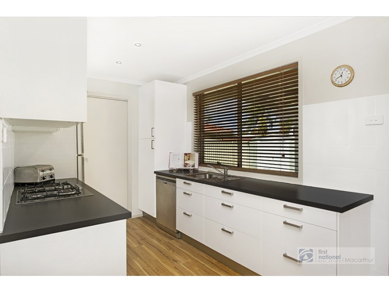 1 Fiveash Street, St Helens Park NSW 2560