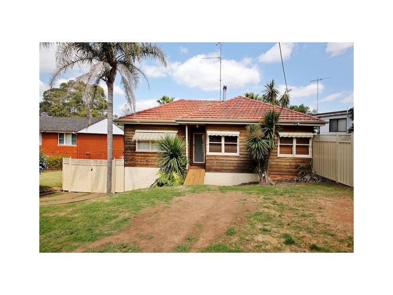 46 Austin Avenue, Campbelltown NSW 2560