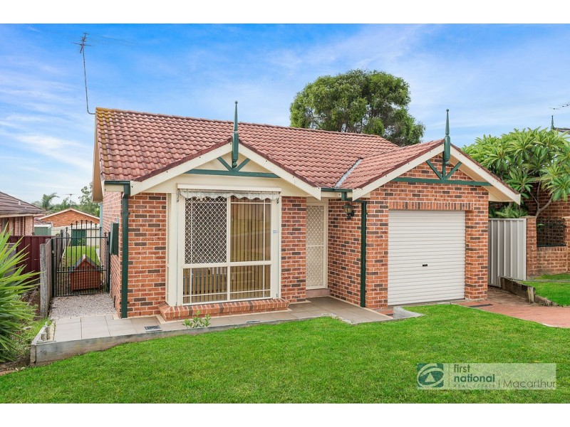 4 Harwood Place, St Helens Park NSW 2560