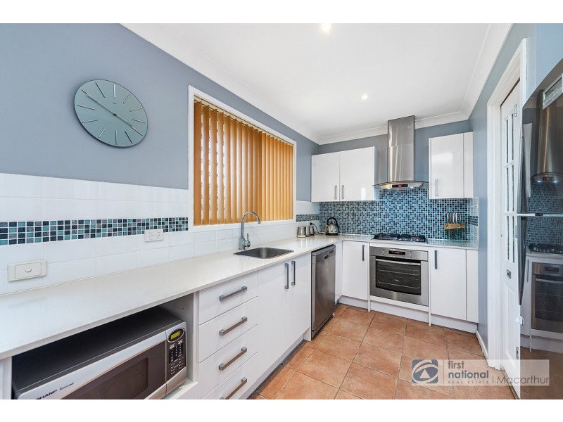 4 Harwood Place, St Helens Park NSW 2560