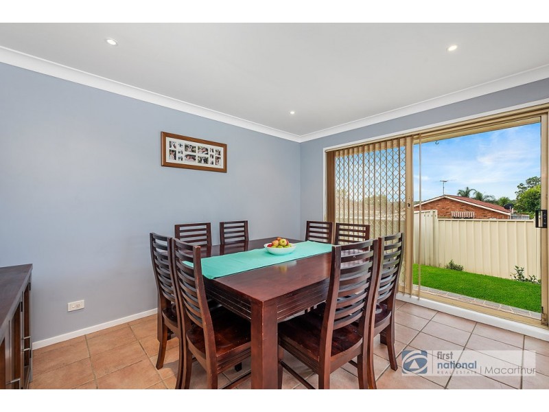 4 Harwood Place, St Helens Park NSW 2560
