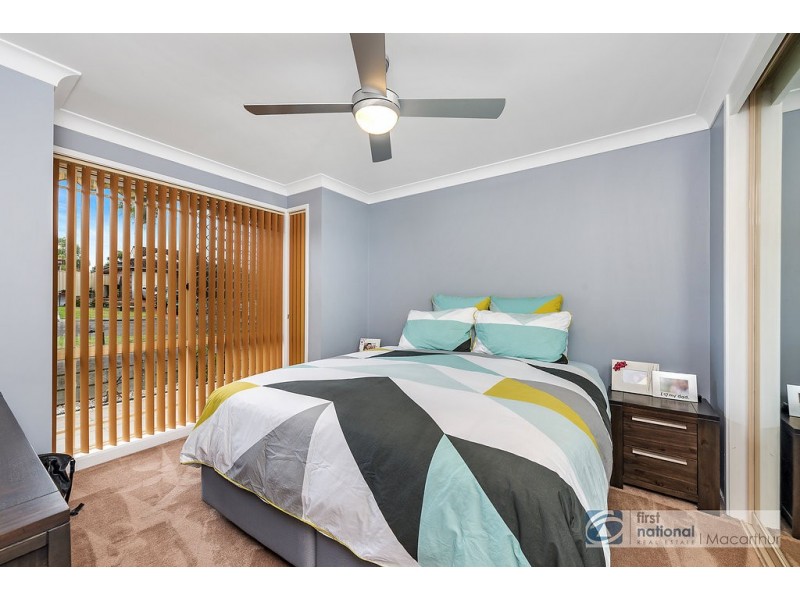 4 Harwood Place, St Helens Park NSW 2560