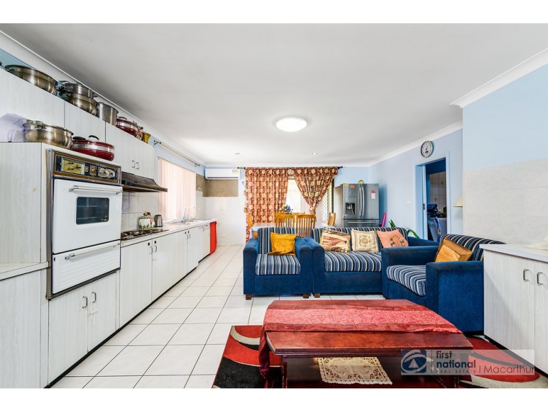 55 Carrington Circuit, Leumeah NSW 2560