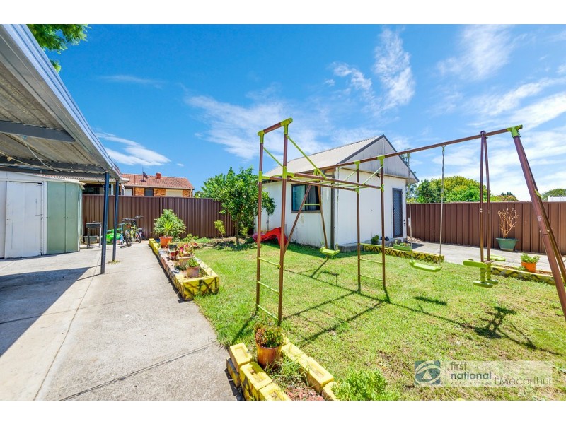 55 Carrington Circuit, Leumeah NSW 2560