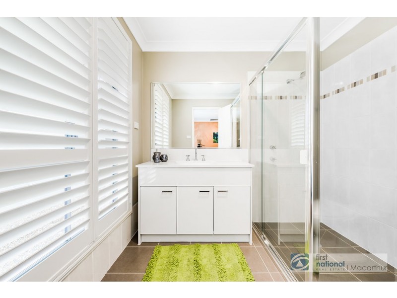 7 Glass House Boulevard, Minto NSW 2566