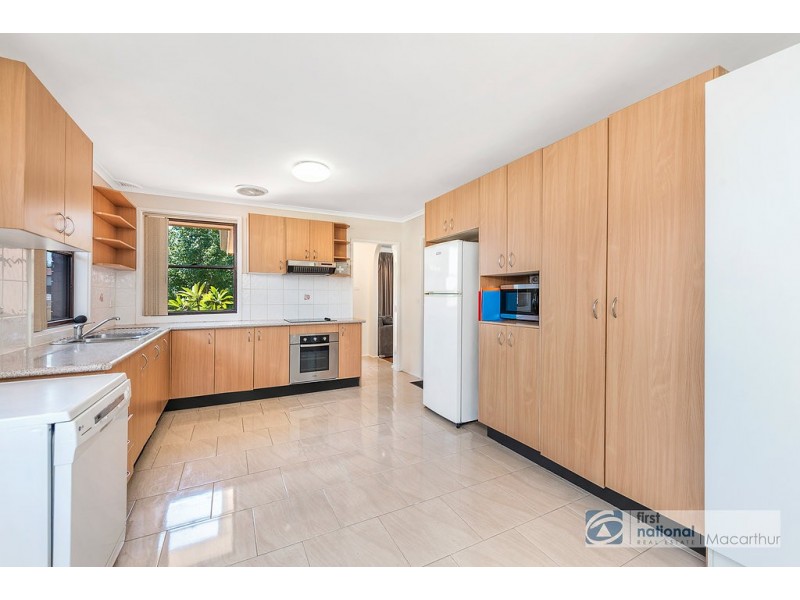 4 Fairlight Place, Woodbine NSW 2560