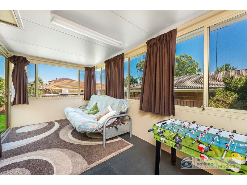 4 Fairlight Place, Woodbine NSW 2560
