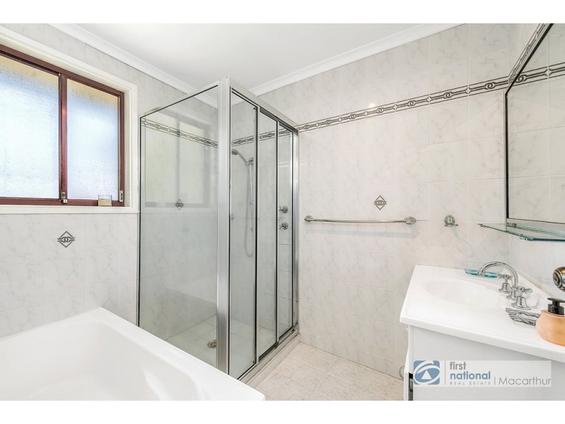 4 Fairlight Place, Woodbine NSW 2560