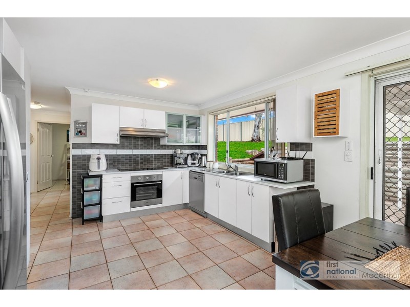 17 Brechin Road, St Andrews NSW 2566