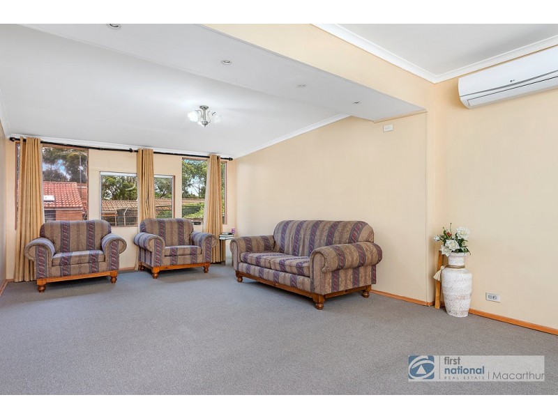 17 Airdsley Lane, Bradbury NSW 2560