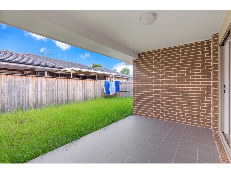 11 Grampian Avenue, Minto NSW 2566