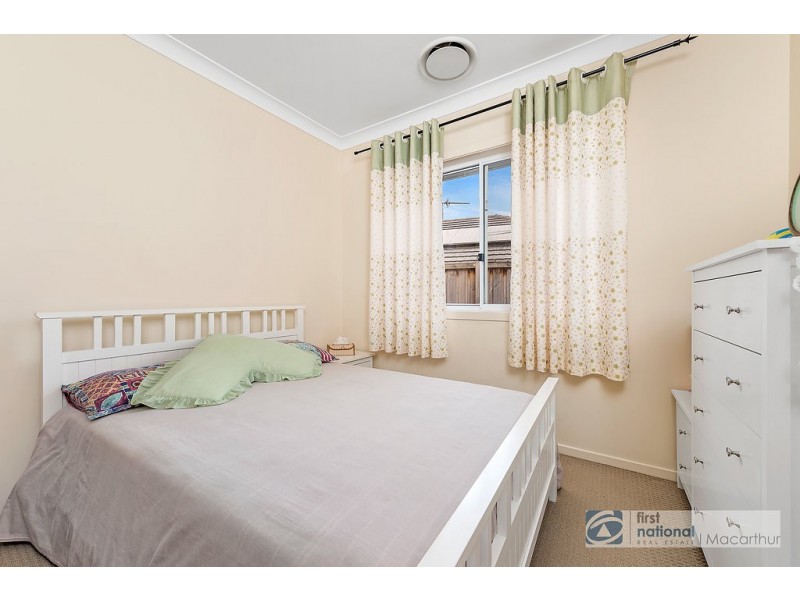 5 Tate Place, Minto NSW 2566