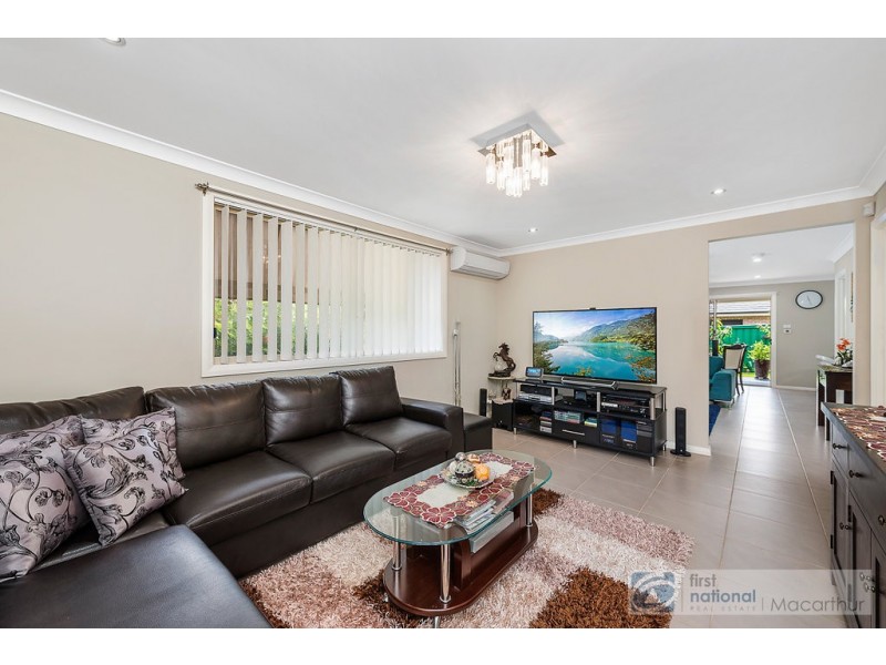 8 Grampian Avenue, Minto NSW 2566