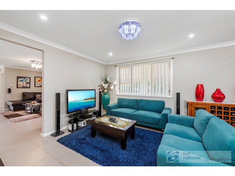 8 Grampian Avenue, Minto NSW 2566