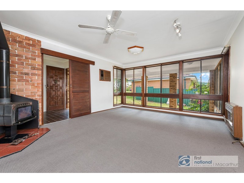 32 Birdsville Crescent, Leumeah NSW 2560