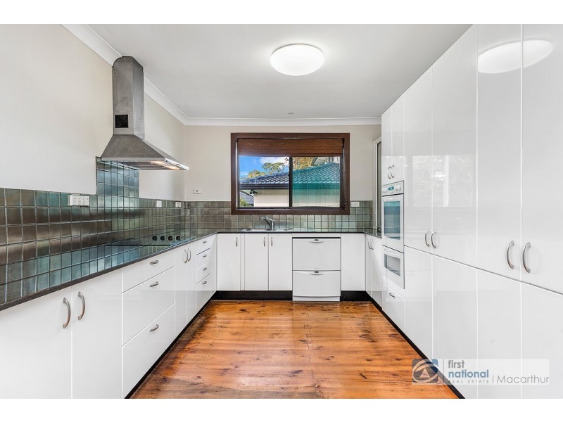 32 Birdsville Crescent, Leumeah NSW 2560