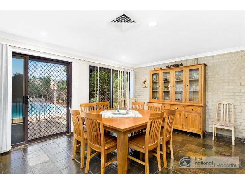 8 Shiel Place, St Andrews NSW 2566