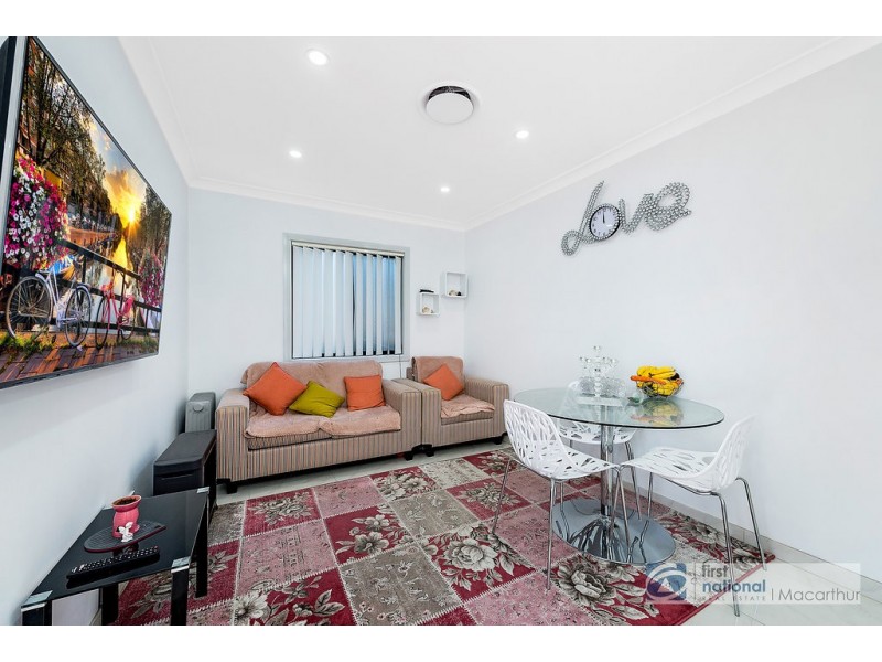 17 Keneally Way, Casula NSW 2170