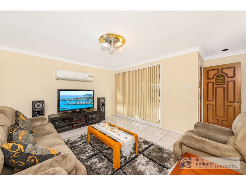 3 Hall Place, Minto NSW 2566