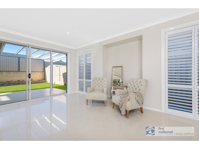 9 Doolan Crescent, Harrington Park NSW 2567