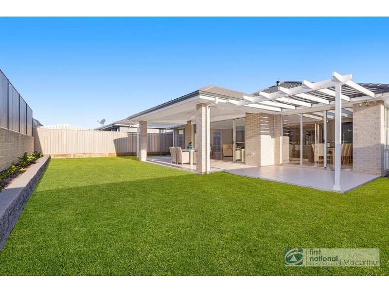 9 Doolan Crescent, Harrington Park NSW 2567