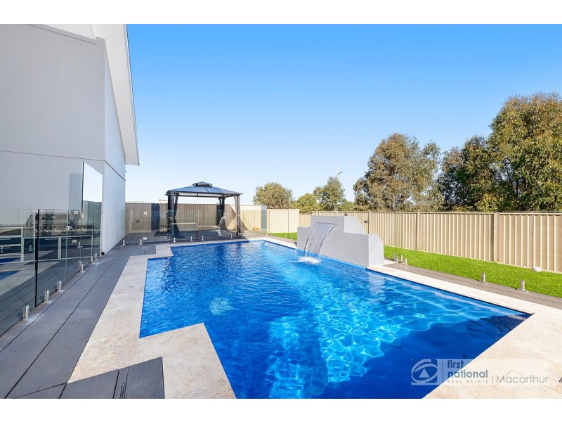 24 Cummins Loop, Harrington Park NSW 2567