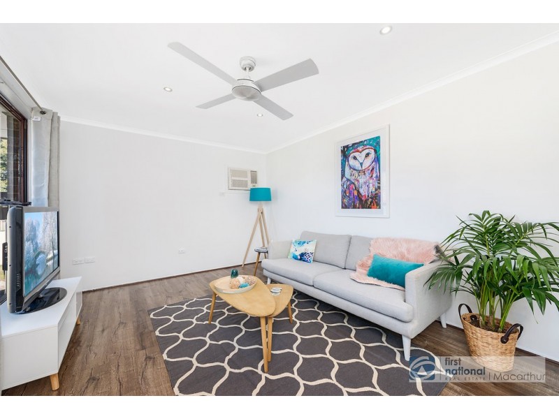 30 Parma Crescent, St Helens Park NSW 2560