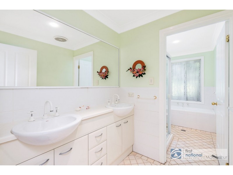 15 Macquarie Links Drive, Macquarie Links NSW 2565