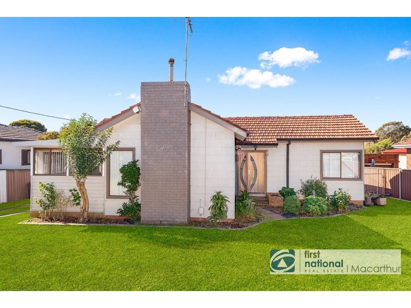 18 Bradbury Avenue, Campbelltown NSW 2560