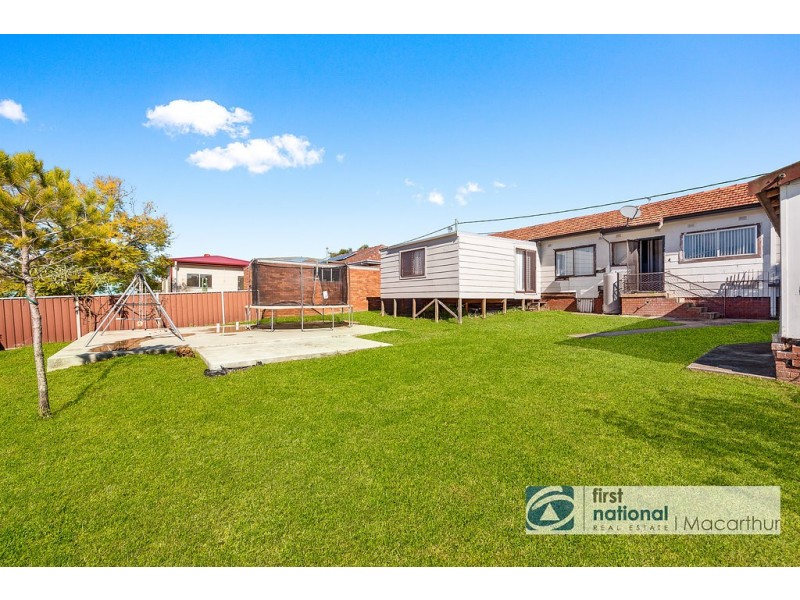 18 Bradbury Avenue, Campbelltown NSW 2560