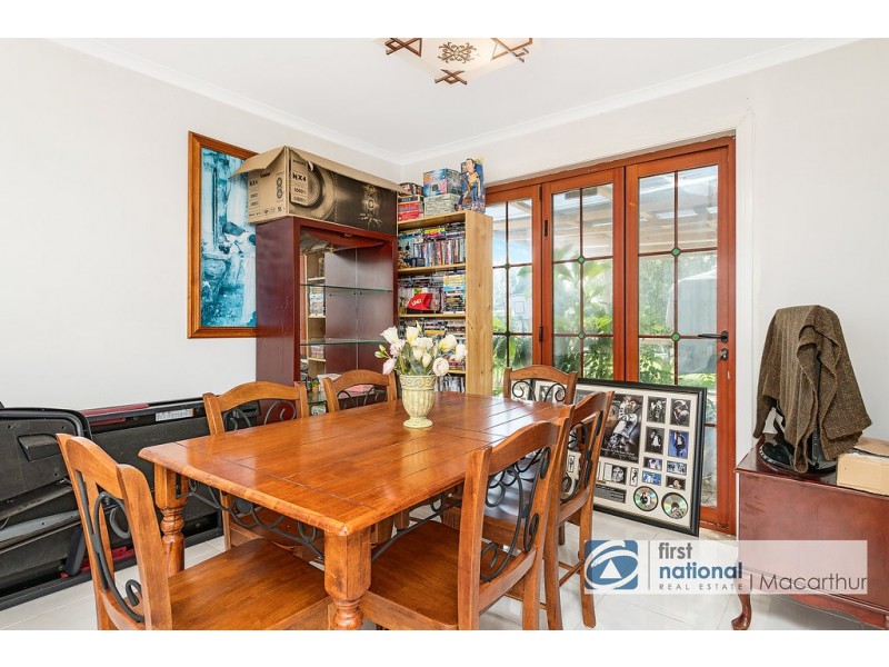 7 Angus Place, St Andrews NSW 2566