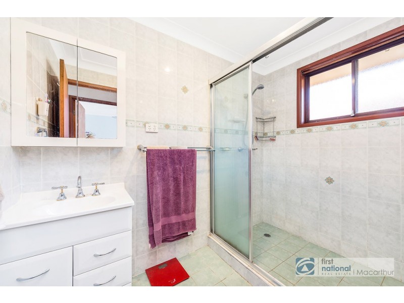 5 Olbury Place*, Airds NSW 2560