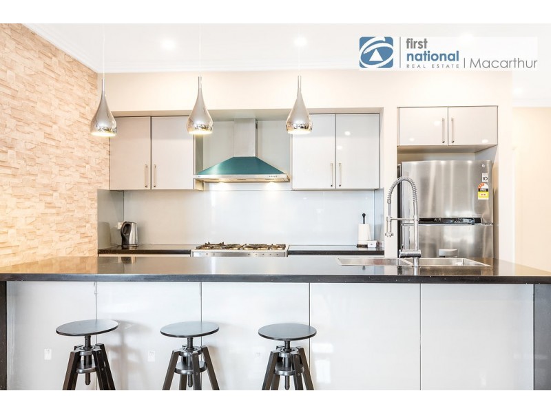 8 Hester Avenue, Claymore NSW 2559