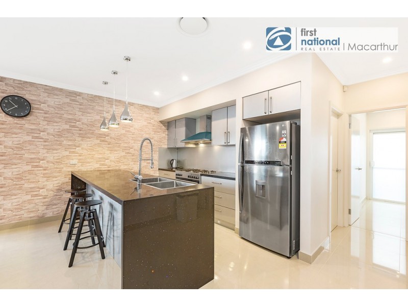 8 Hester Avenue, Claymore NSW 2559